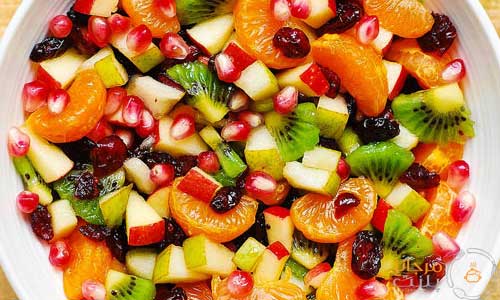 10 ترفند برای تهیه بهترین سالاد میوه